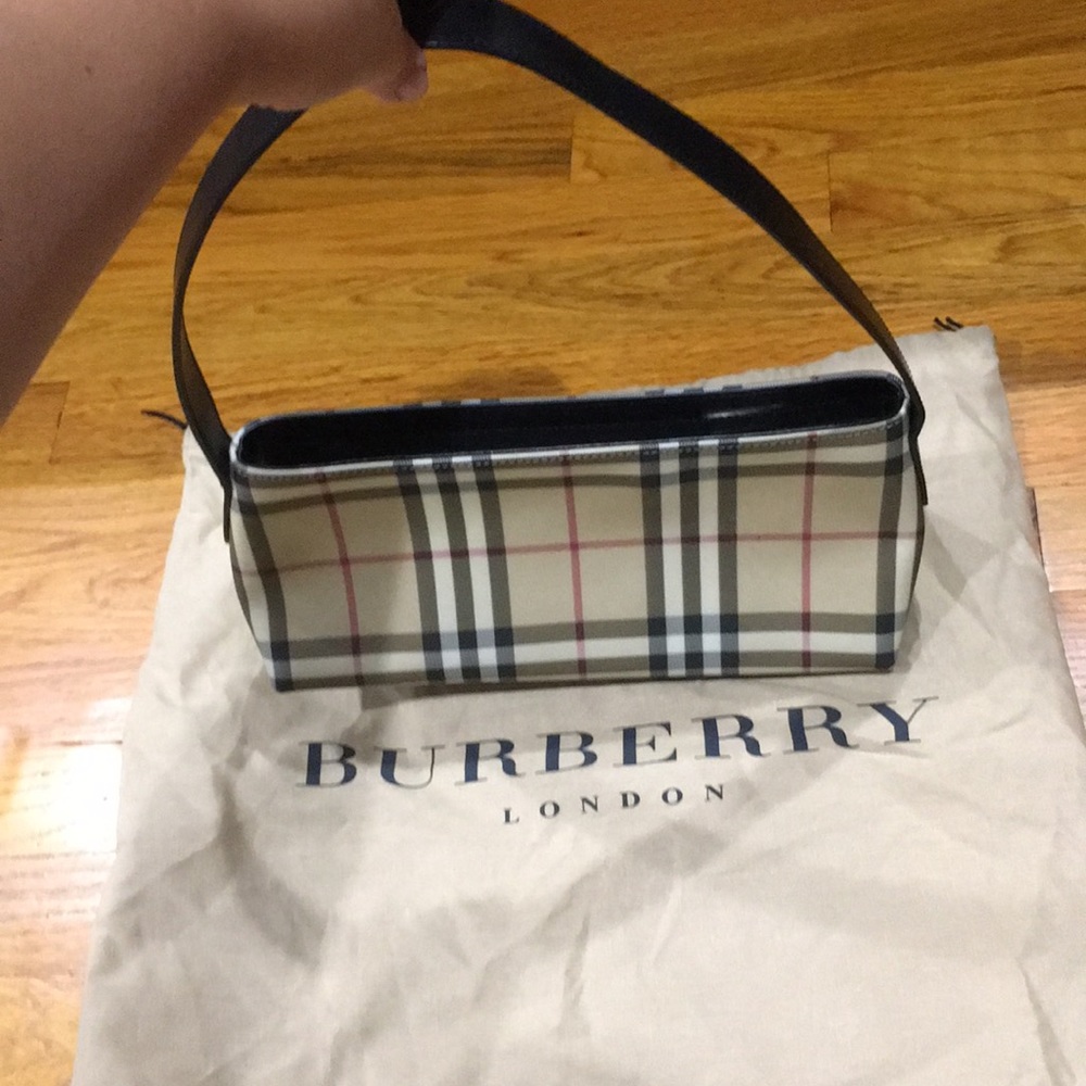 🔥 Authentic Burberry shoulder tote